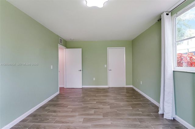 8205 Lake Dr 103, Doral, FL 33166