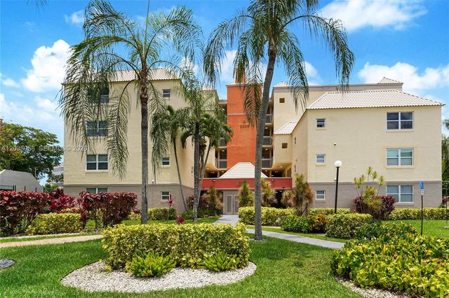 8205 Lake Dr 103, Doral, FL 33166