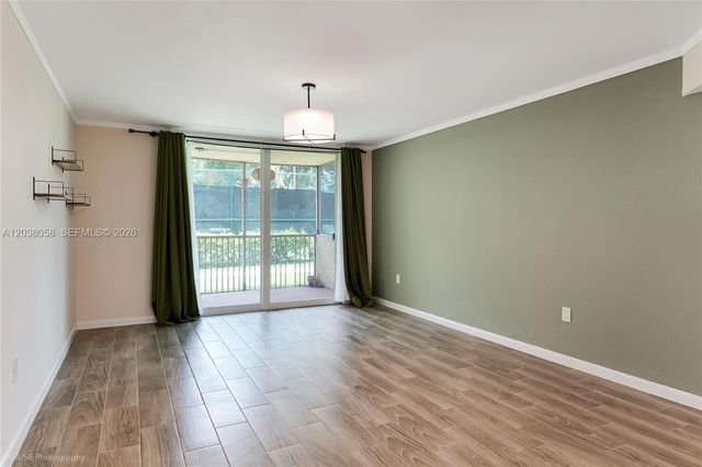 8205 Lake Dr 103, Doral, FL 33166