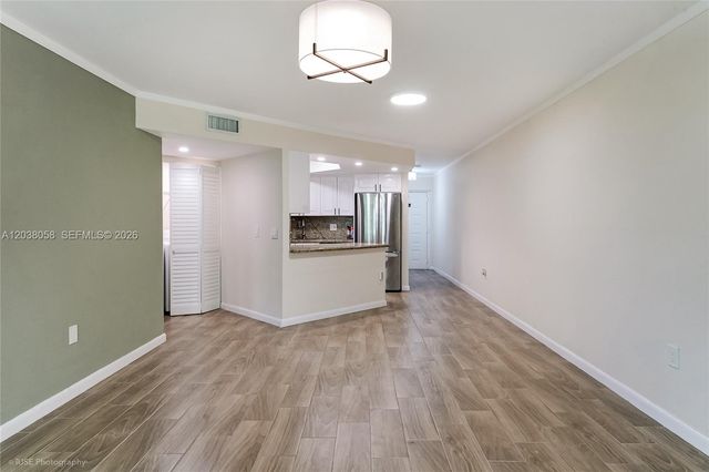 8205 Lake Dr 103, Doral, FL 33166