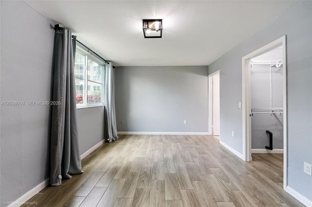 8205 Lake Dr 103, Doral, FL 33166