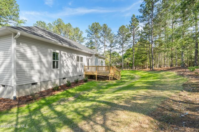 185 Shagbark Court, Seven Lakes, NC 27376