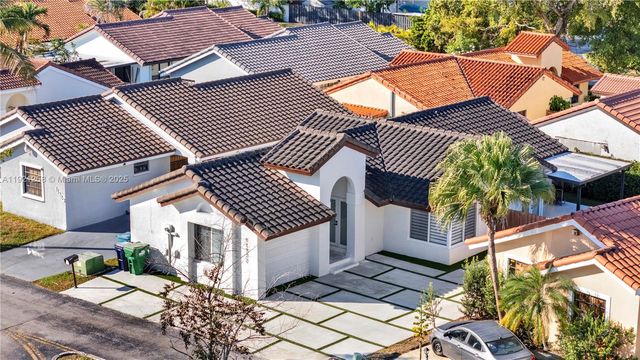 11377 SW 74th St 11377, Miami, FL 33173