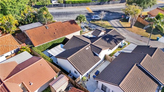 11377 SW 74th St 11377, Miami, FL 33173