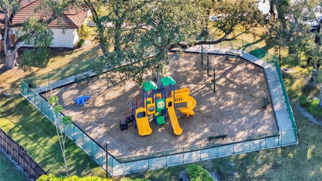 11377 SW 74th St 11377, Miami, FL 33173