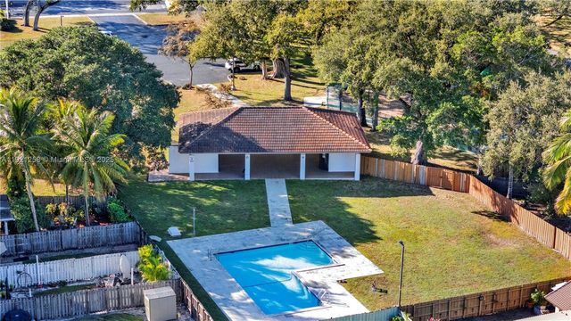 11377 SW 74th St 11377, Miami, FL 33173