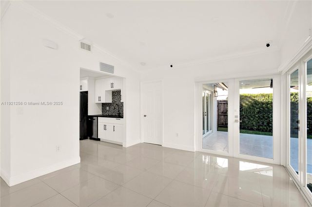 11377 SW 74th St 11377, Miami, FL 33173