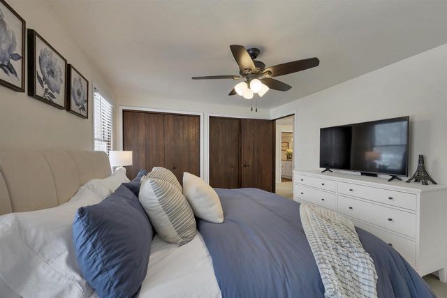 1528 VAN ROAD, Green Bay, WI 54311