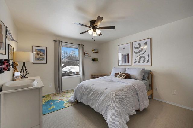 1528 VAN ROAD, Green Bay, WI 54311