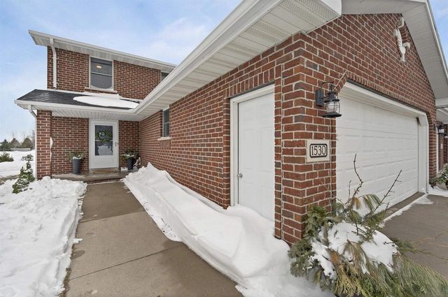 1528 VAN ROAD, Green Bay, WI 54311