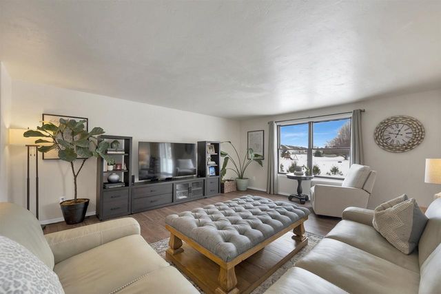 1528 VAN ROAD, Green Bay, WI 54311