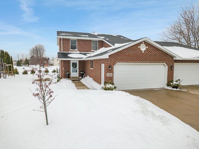 1528 VAN ROAD, Green Bay, WI 54311