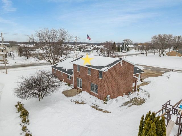 1528 VAN ROAD, Green Bay, WI 54311