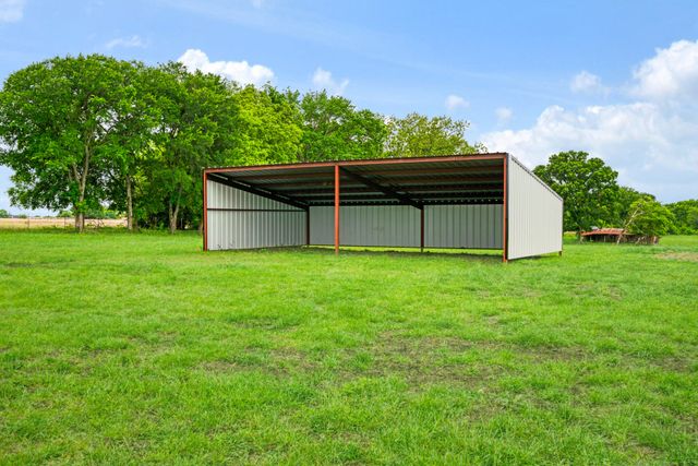 815 County Road 12550, Paris, TX 75462