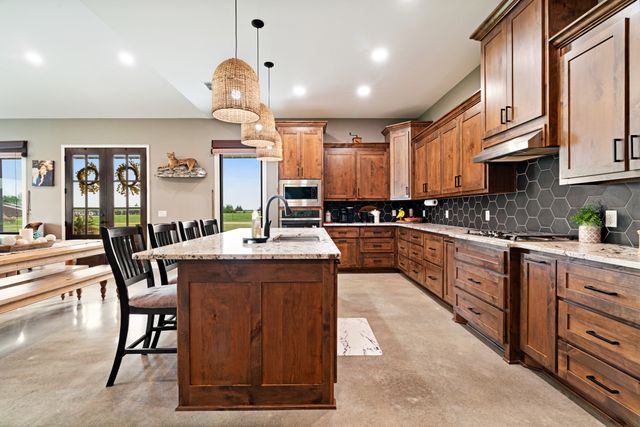 815 County Road 12550, Paris, TX 75462