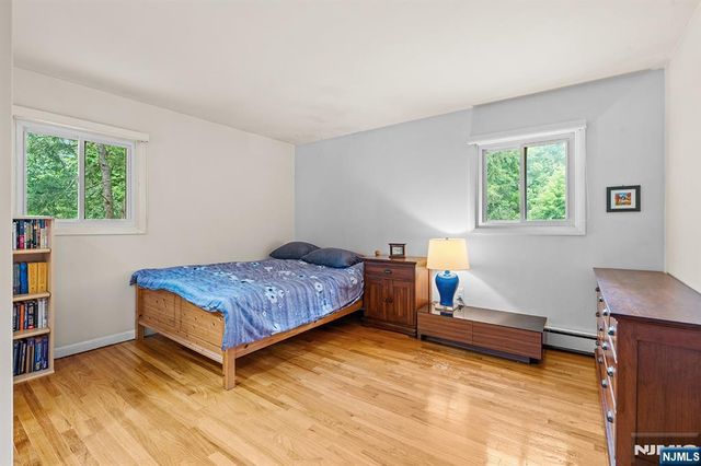 31 Brook Street, Closter, NJ 07624