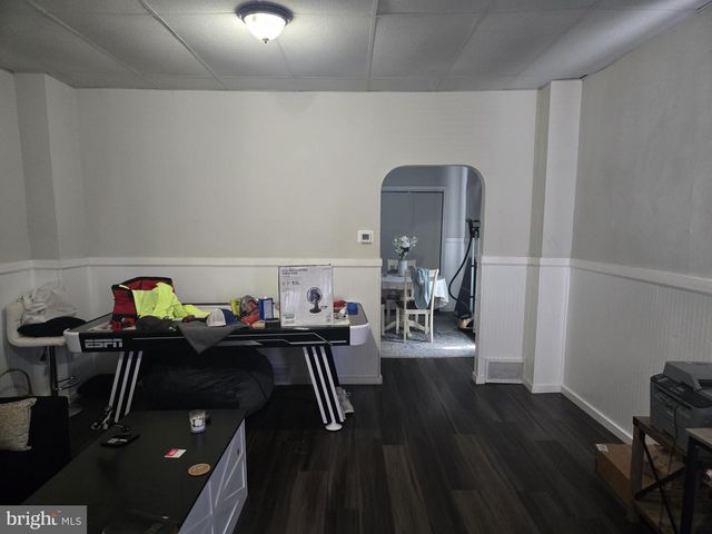 206 BROAD ST, Elmer, NJ 08318