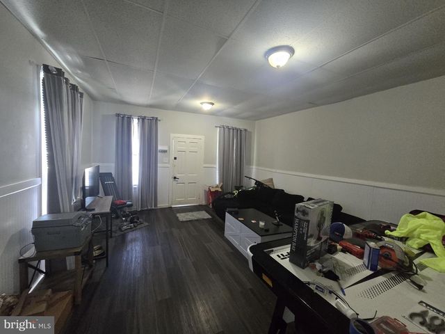206 BROAD ST, Elmer, NJ 08318