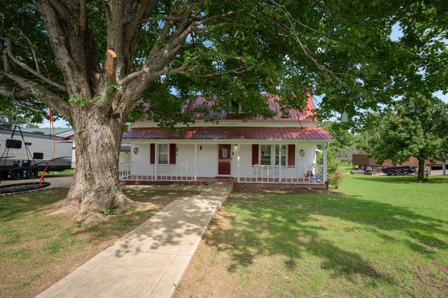 130 Church St, Tennessee Ridge, TN 37178
