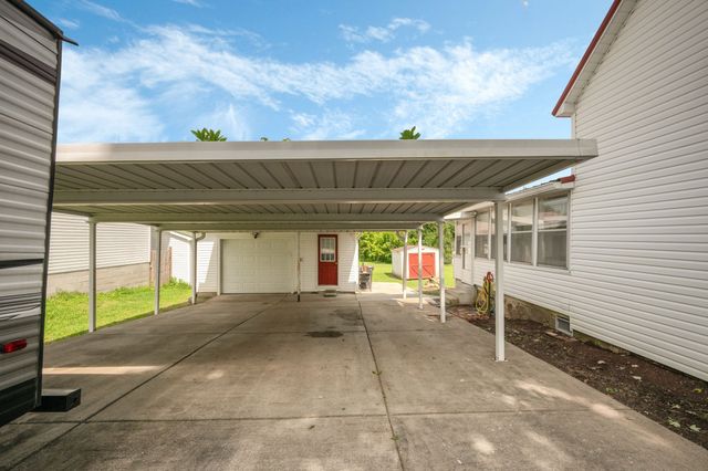 130 Church St, Tennessee Ridge, TN 37178