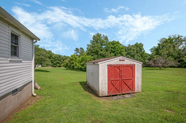 130 Church St, Tennessee Ridge, TN 37178