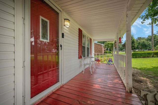 130 Church St, Tennessee Ridge, TN 37178