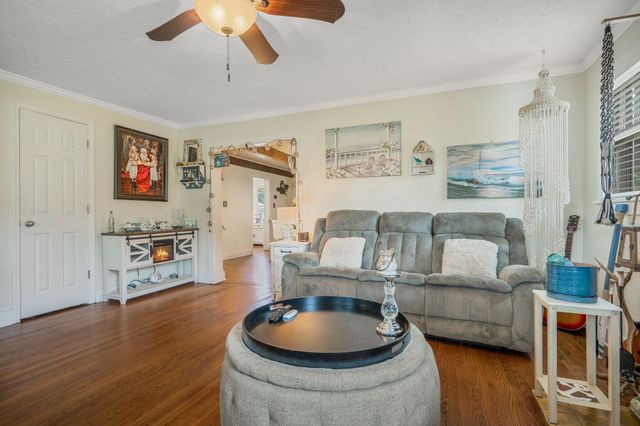 130 Church St, Tennessee Ridge, TN 37178