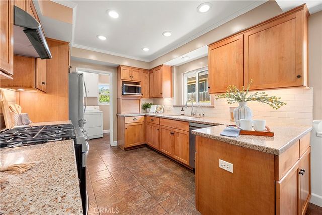 723 Rainbow, Glendora, CA 91741