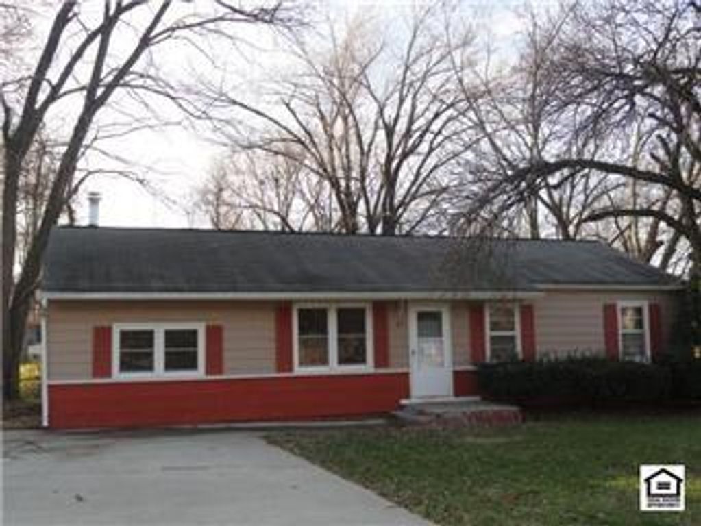 501 NE 42nd Street, Kansas City, MO 64116