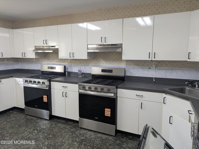 202 Lawrence Avenue, Lakewood, NJ 08701