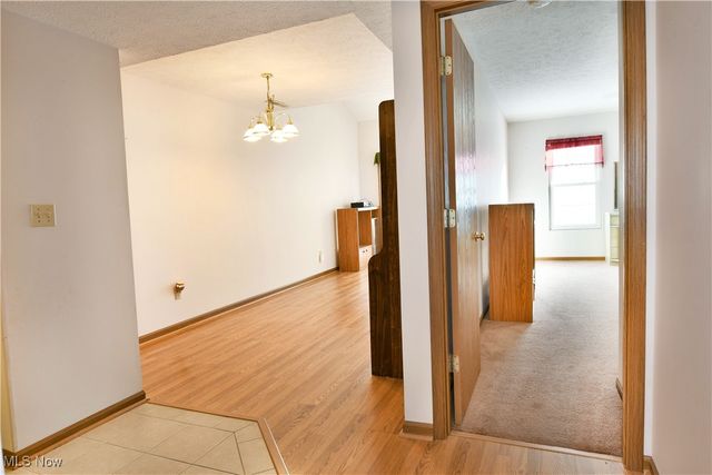 3477 Ivy Hill Circle B, Cortland, OH 44410