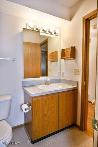 3477 Ivy Hill Circle B, Cortland, OH 44410