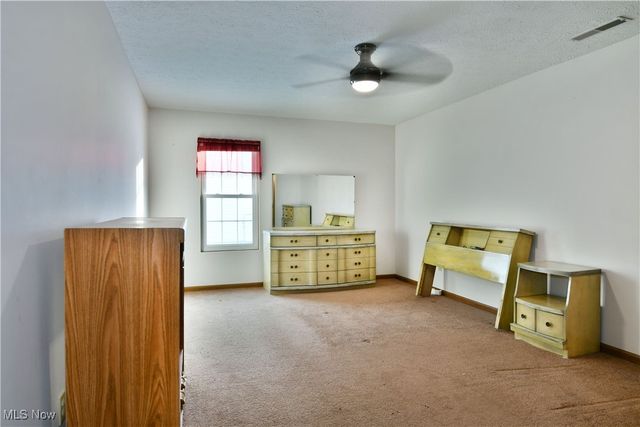 3477 Ivy Hill Circle B, Cortland, OH 44410