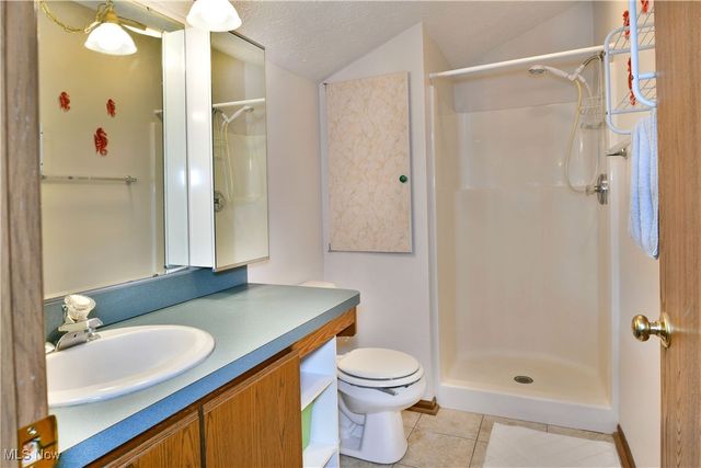 3477 Ivy Hill Circle B, Cortland, OH 44410