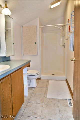 3477 Ivy Hill Circle B, Cortland, OH 44410