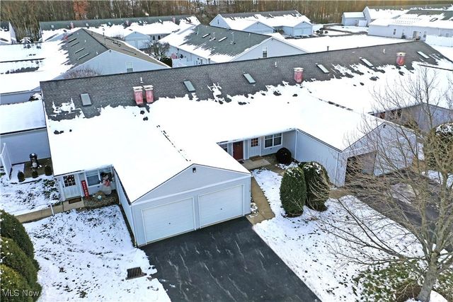 3477 Ivy Hill Circle B, Cortland, OH 44410