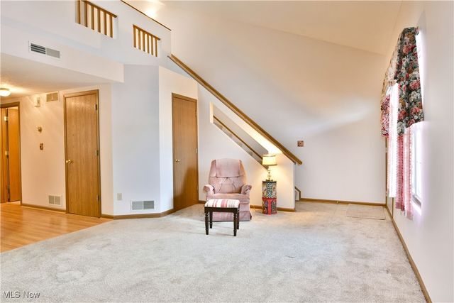 3477 Ivy Hill Circle B, Cortland, OH 44410