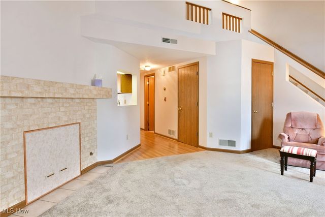 3477 Ivy Hill Circle B, Cortland, OH 44410