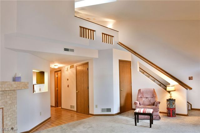 3477 Ivy Hill Circle B, Cortland, OH 44410