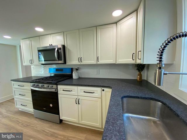 105 3RD AVE, Pitman, NJ 08071