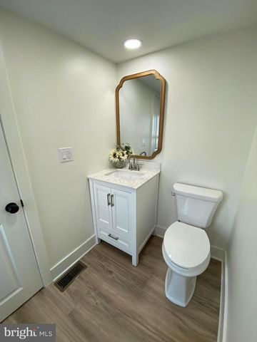 105 3RD AVE, Pitman, NJ 08071