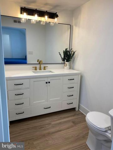 105 3RD AVE, Pitman, NJ 08071