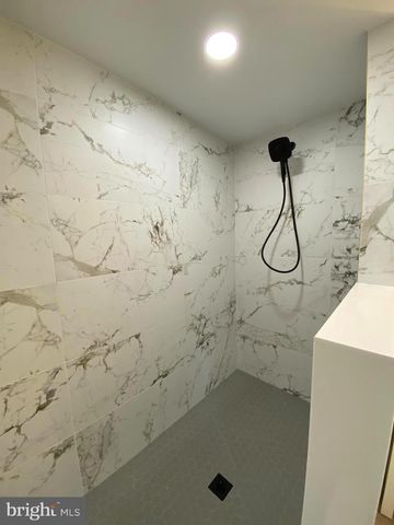 105 3RD AVE, Pitman, NJ 08071