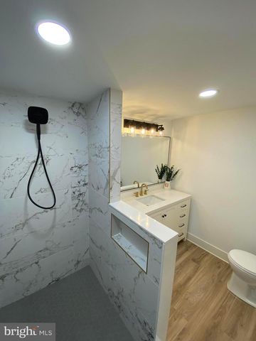 105 3RD AVE, Pitman, NJ 08071