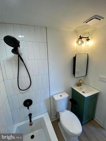 105 3RD AVE, Pitman, NJ 08071