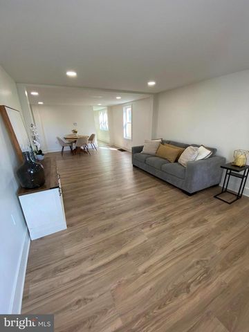 105 3RD AVE, Pitman, NJ 08071