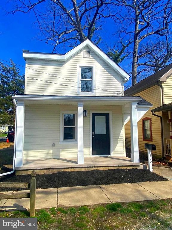 105 3RD AVE, Pitman, NJ 08071