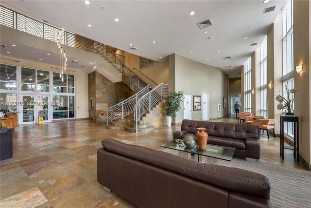 1745 E Hallandale Beach Blvd 2204W, Hallandale Beach, FL 33009