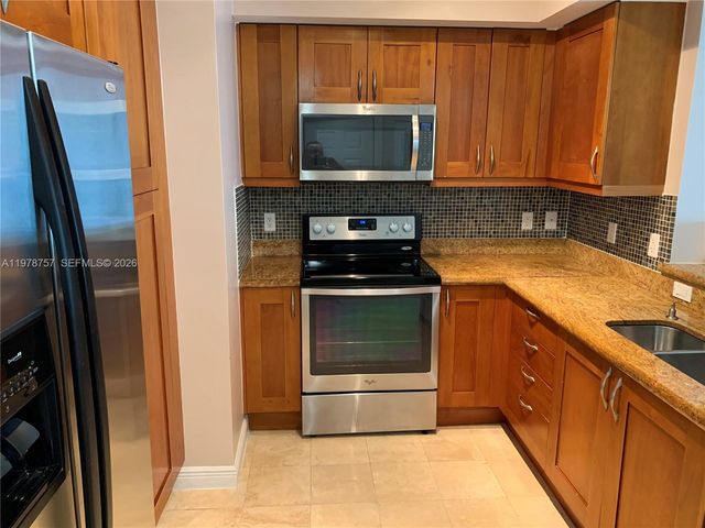 1745 E Hallandale Beach Blvd 2204W, Hallandale Beach, FL 33009