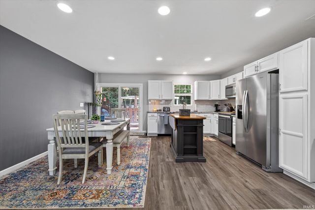 343 W Blackfoot Drive, Ellettsville, IN 47429